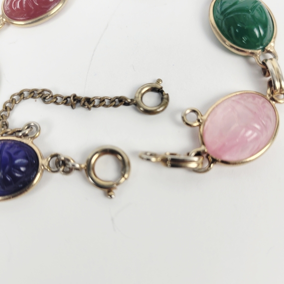 Vtg Egyptian Revival Silver Tone Glass Cabochon Scarabs Bracelet w/Safety Chain - Picture 14 of 15